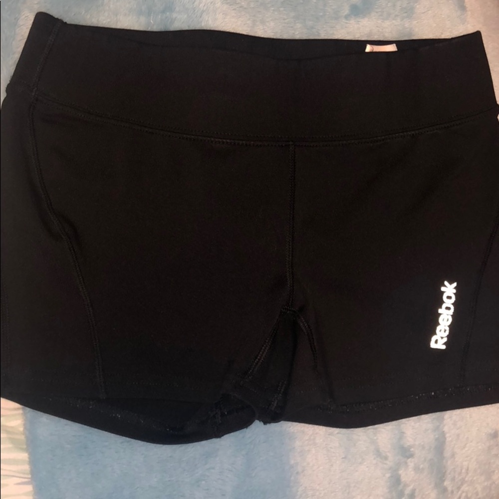 Athletic booty shorts💫